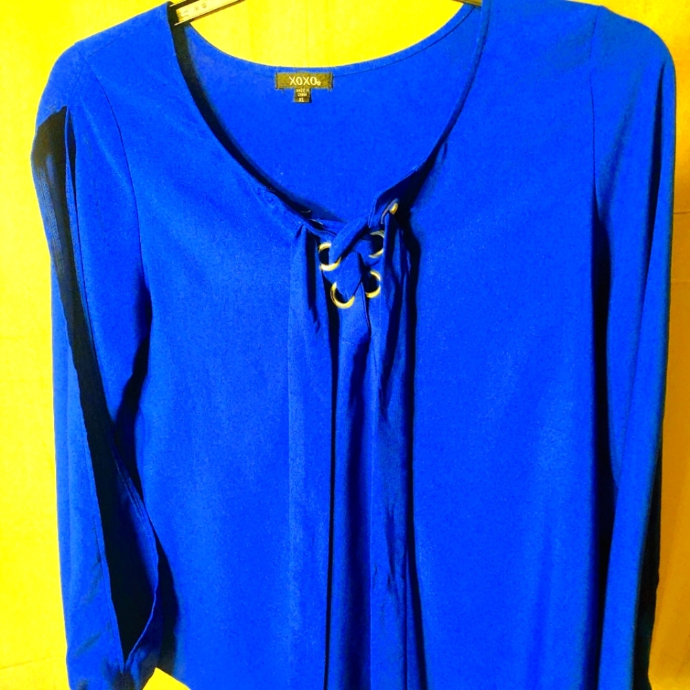 XOXO blue blouse with tie bodice. Size XL.
